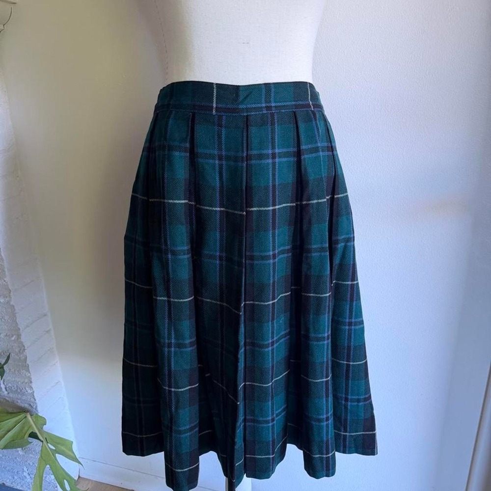 100% wool authentic Scottish tartan pleated midi skirt in plaid